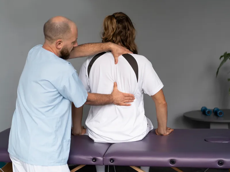 Knee Decompression at Nokomis Chiropractic and Wellness in Minneapolis